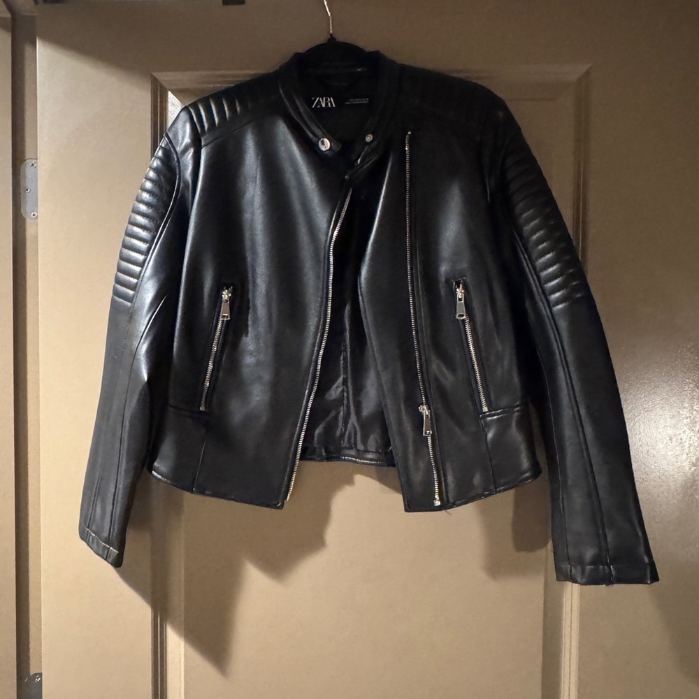 Zara Women's Black Biker Leather Jacket